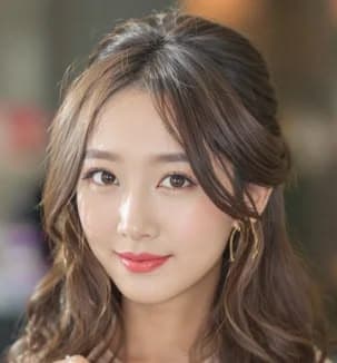 Half-Up with Loose Curls — Korean women's hairstyle